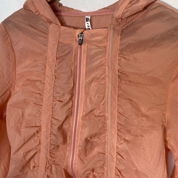 FABLETICS Flyweight Nylon Hooded Jacket Adjustable Bungee Wind Womens XS Peach - Picture 11 of 12